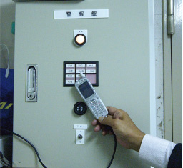 PHSを利用した遠隔警報システムの集中表示盤イメージ